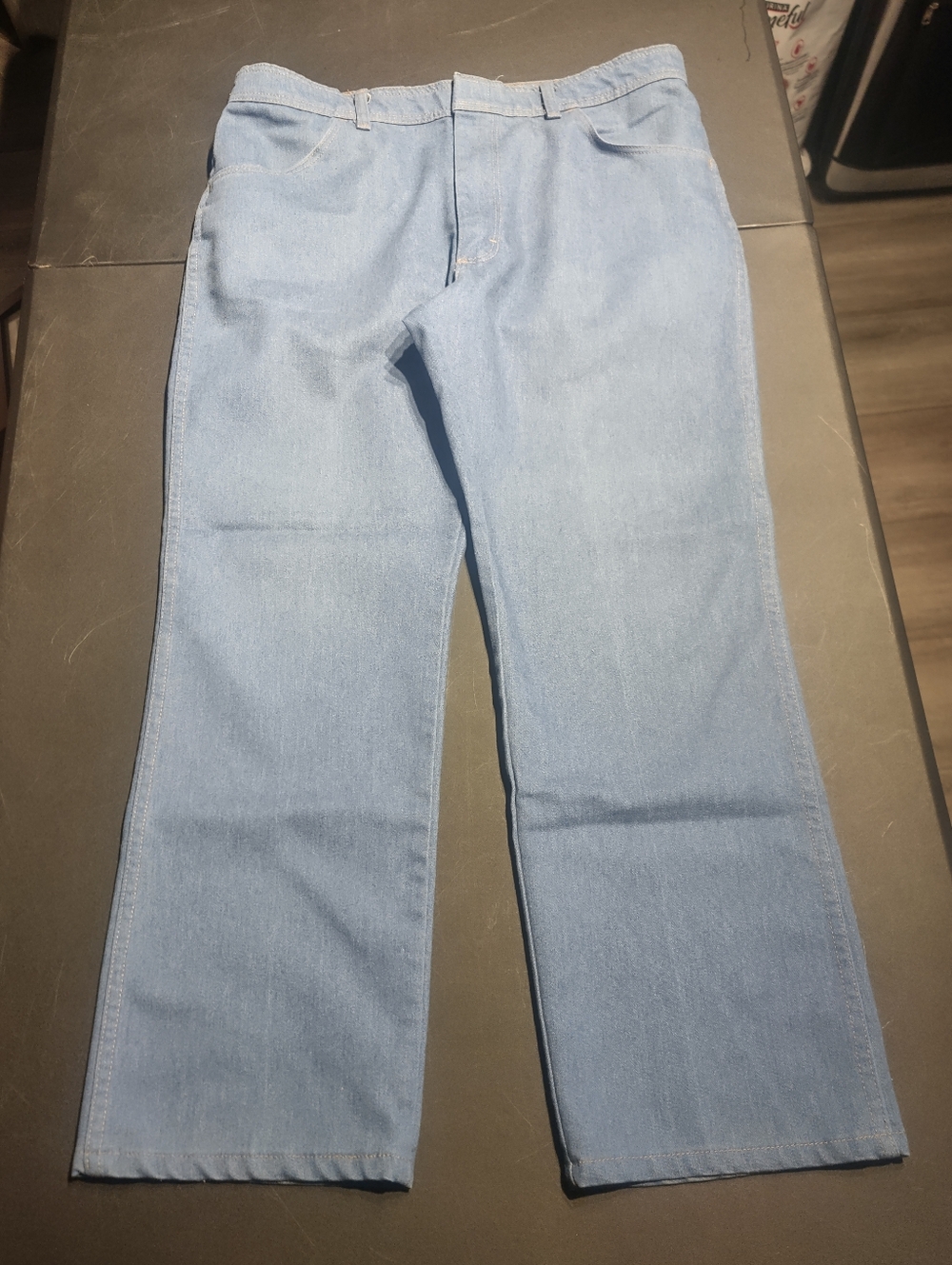 Wrangler Straight Fit Jeans - Light Washed Indigo - Men's 37x29